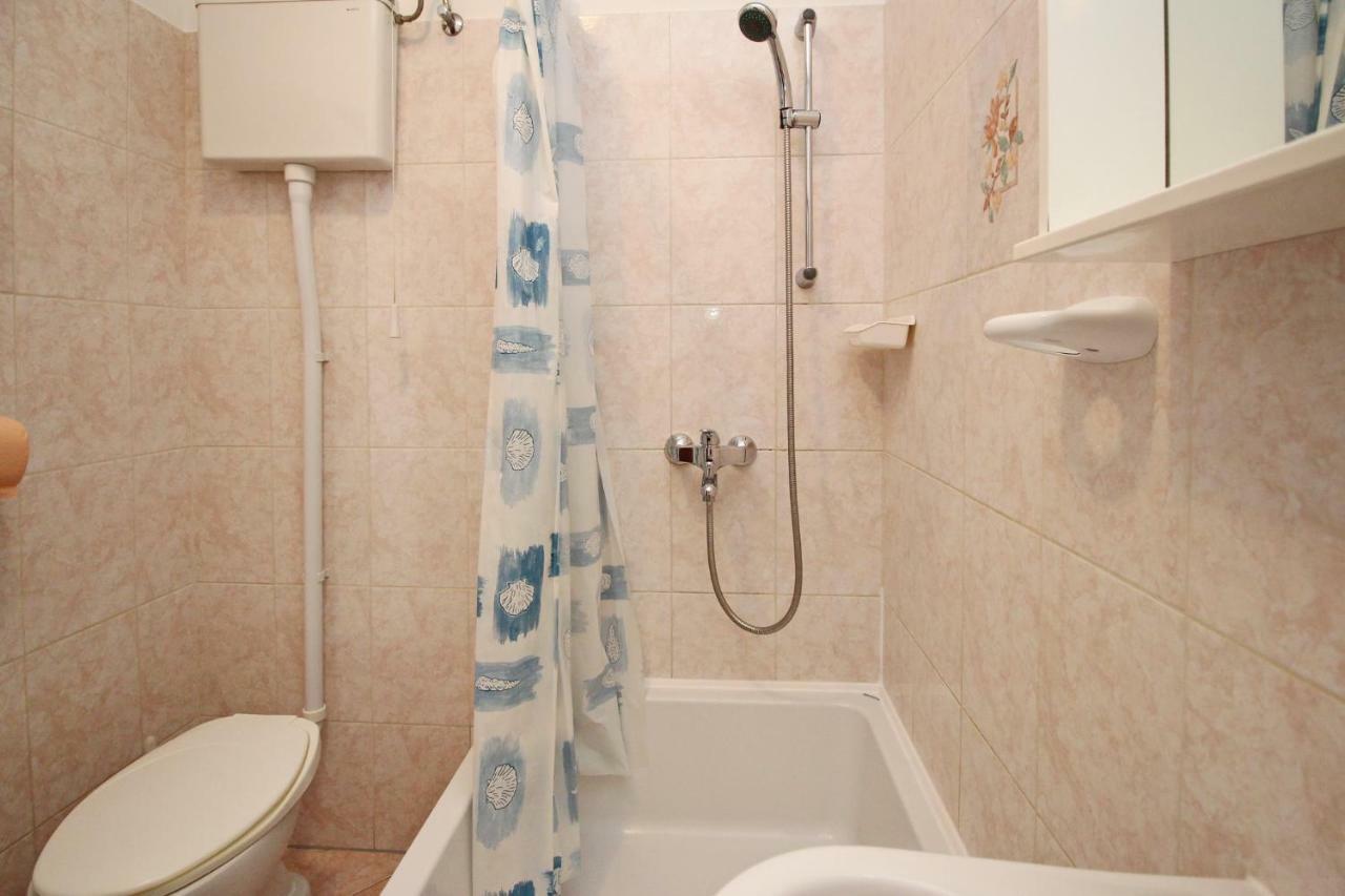 Apartments Alex باشْكا الغرفة الصورة